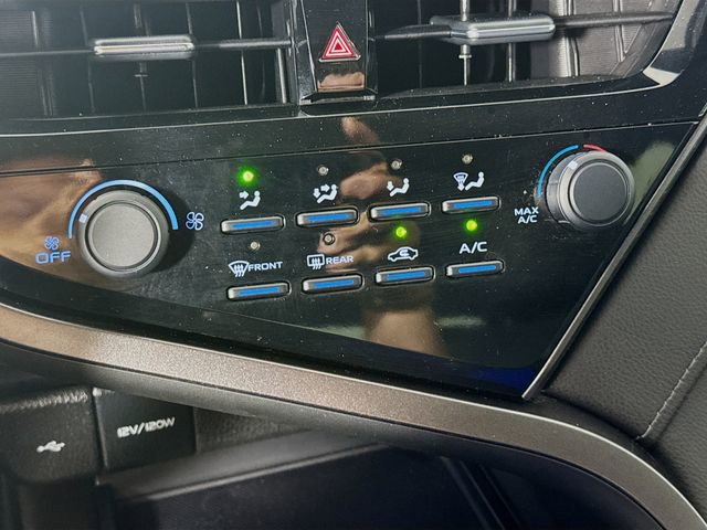 Used 2021 Toyota Camry LE image 18