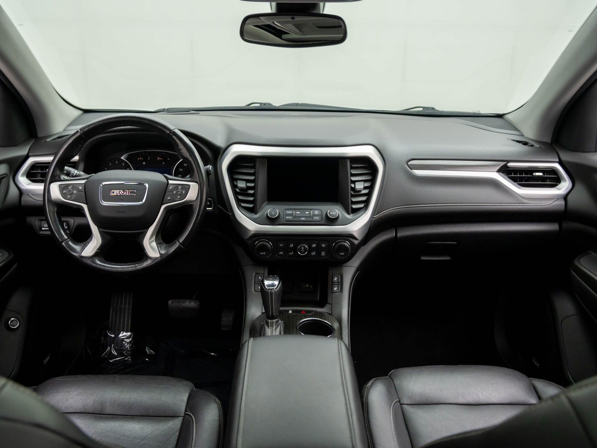 Used 2019 GMC Acadia SLT w/ LPO, Floor Liner Package image 11