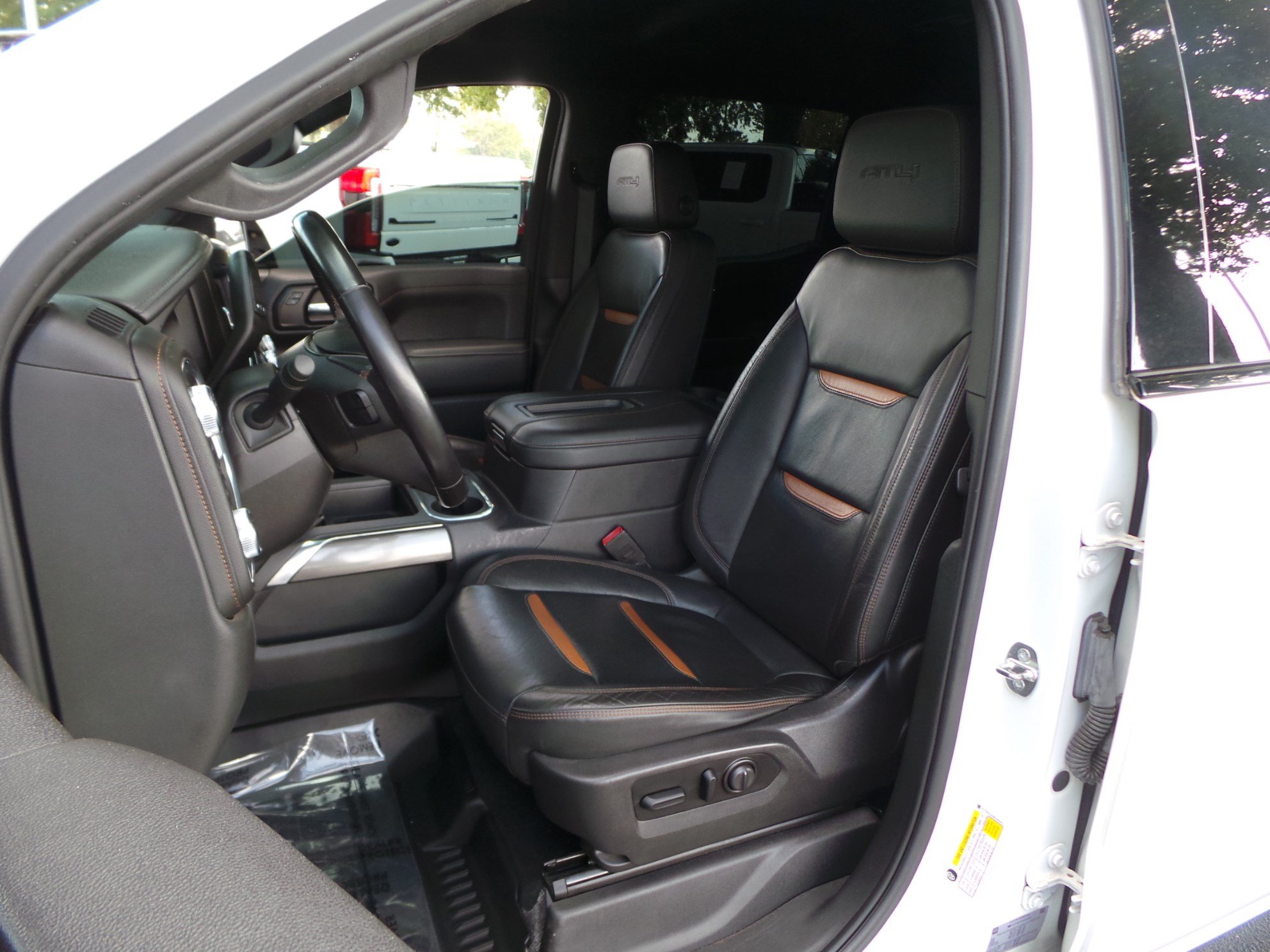 Used 2021 GMC Sierra 1500 AT4 AWD/4WD image 7