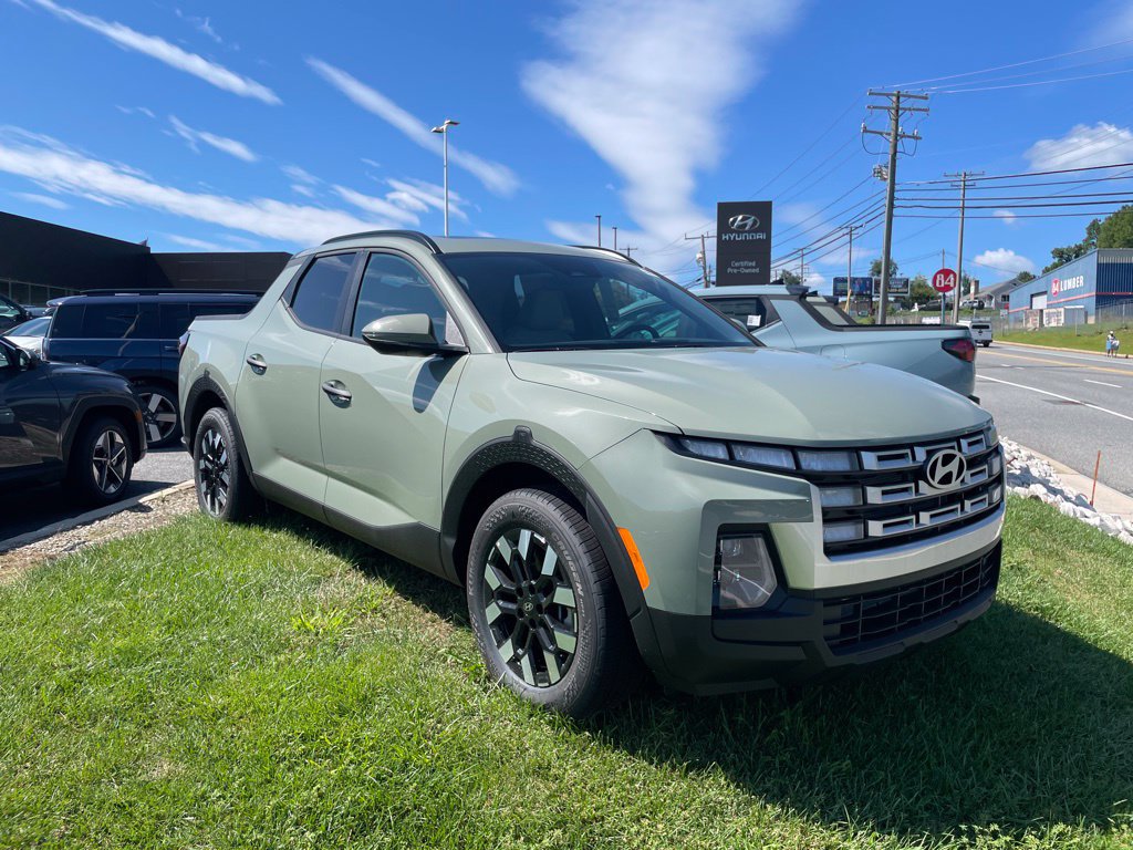 New 2026 Hyundai Santa Cruz SEL FWD image 2