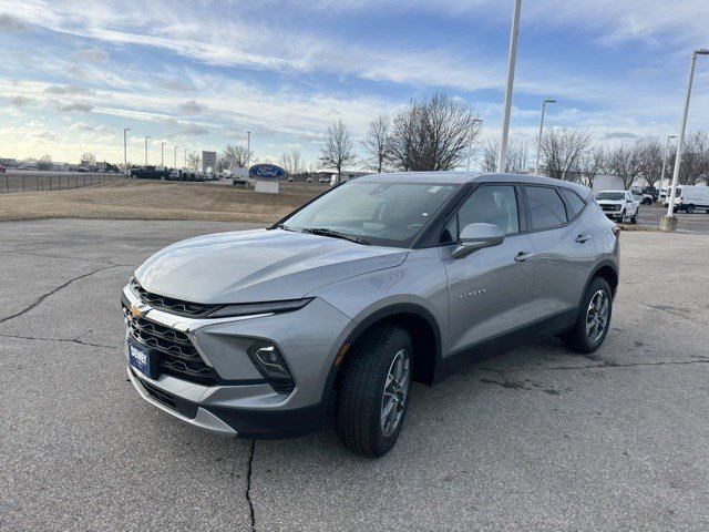 Used 2023 Chevrolet Blazer LT image 3