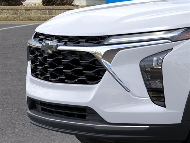 New 2025 Chevrolet Trax LT w/ Sunroof Package image 13