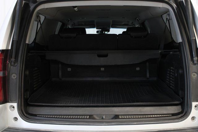 Used 2018 Chevrolet Suburban LT image 28