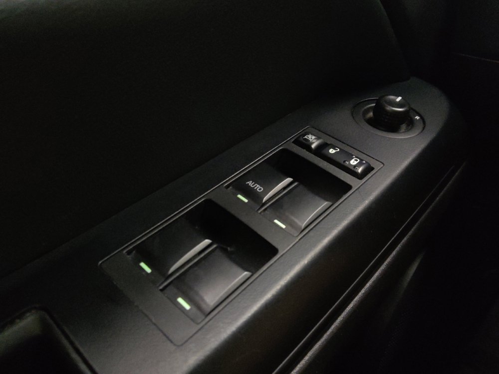 Used 2017 Jeep Patriot High Altitude FWD image 27