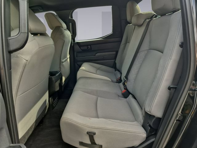 Used 2025 Toyota Tacoma SR5 AWD/4WD image 16