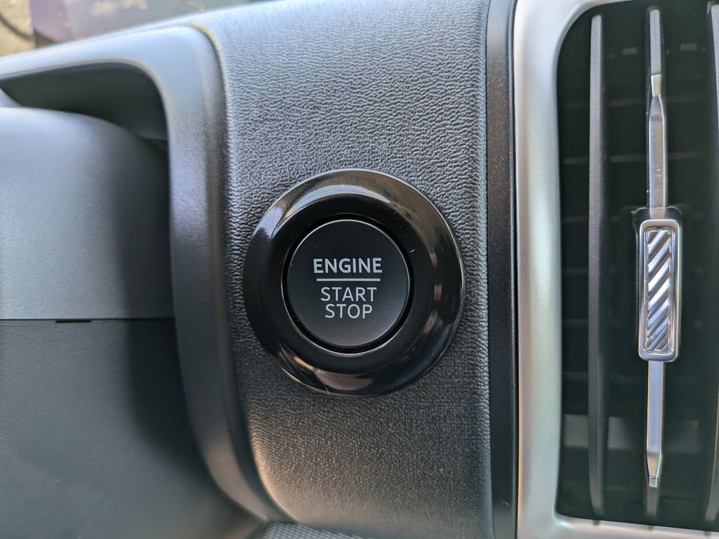 Used 2025 Ford Expedition Max Active image 28
