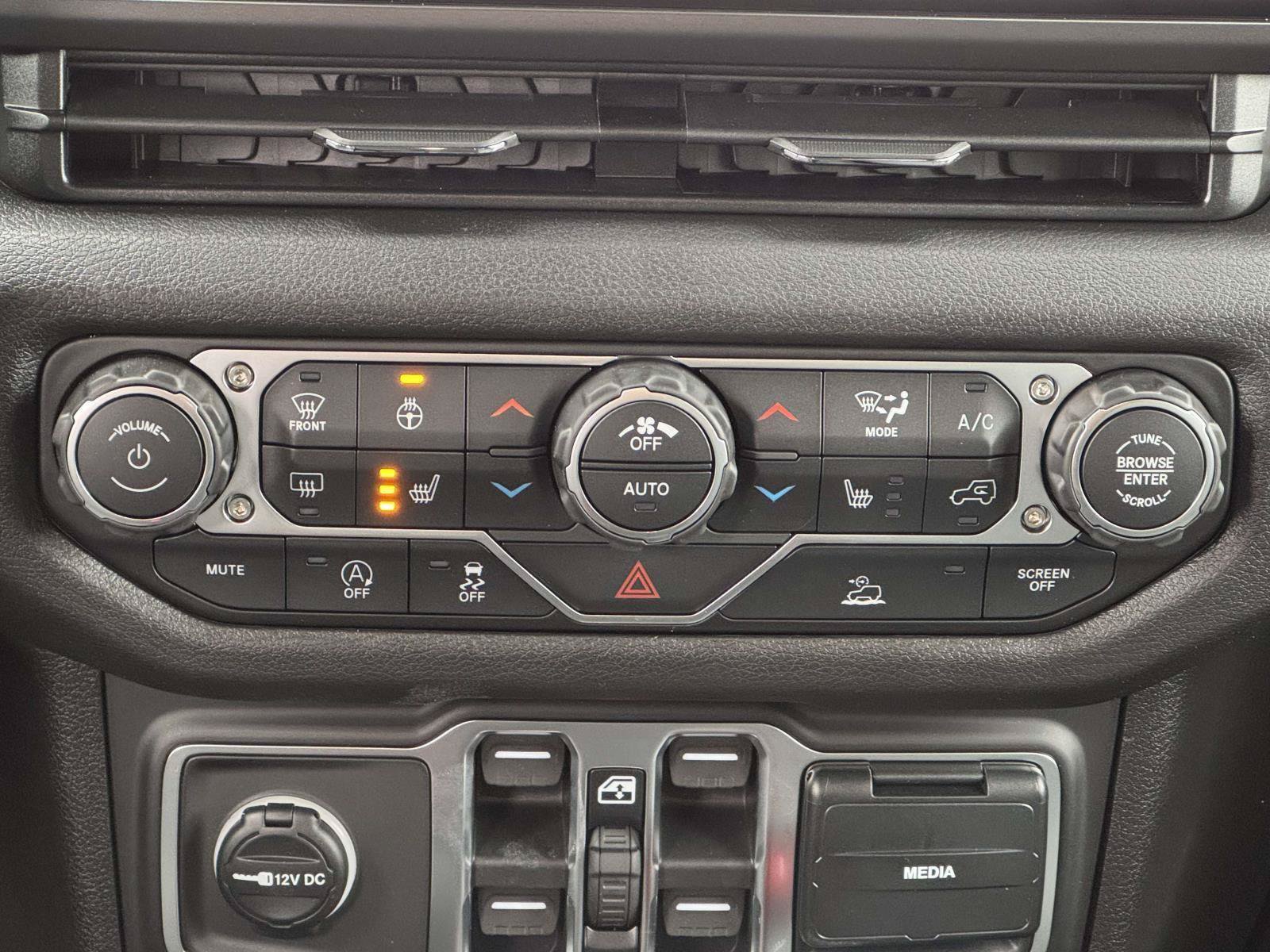 New 2026 Jeep Gladiator Sport AWD/4WD image 5