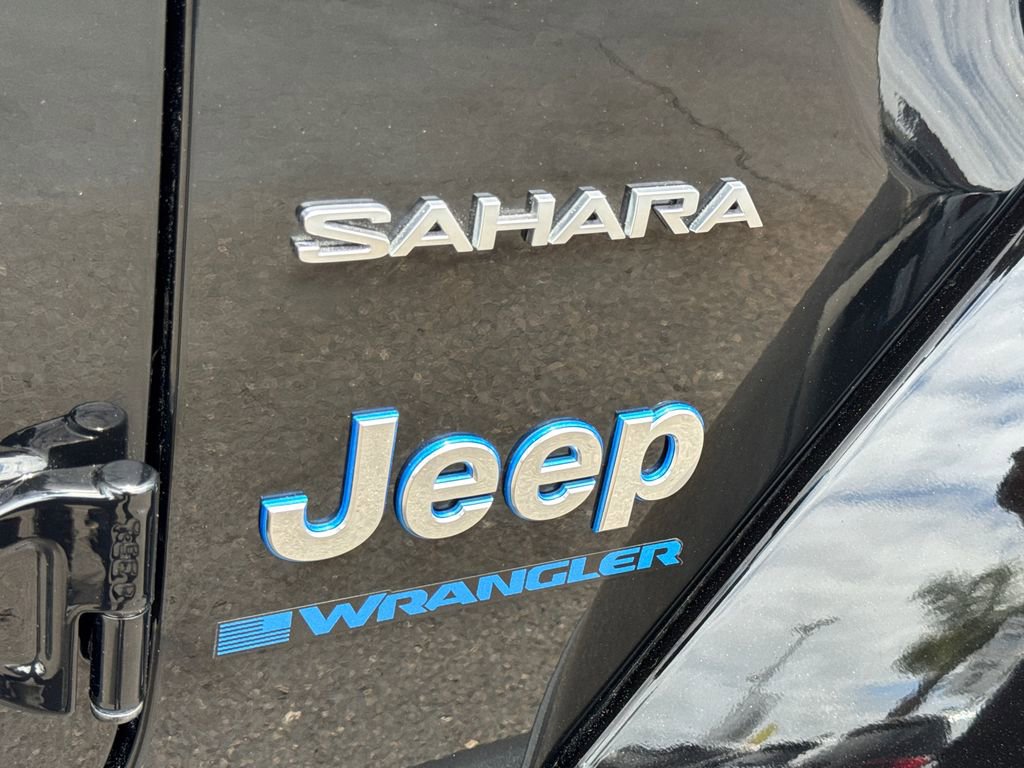 Certified 2023 Jeep Wrangler Unlimited Sahara AWD/4WD image 8