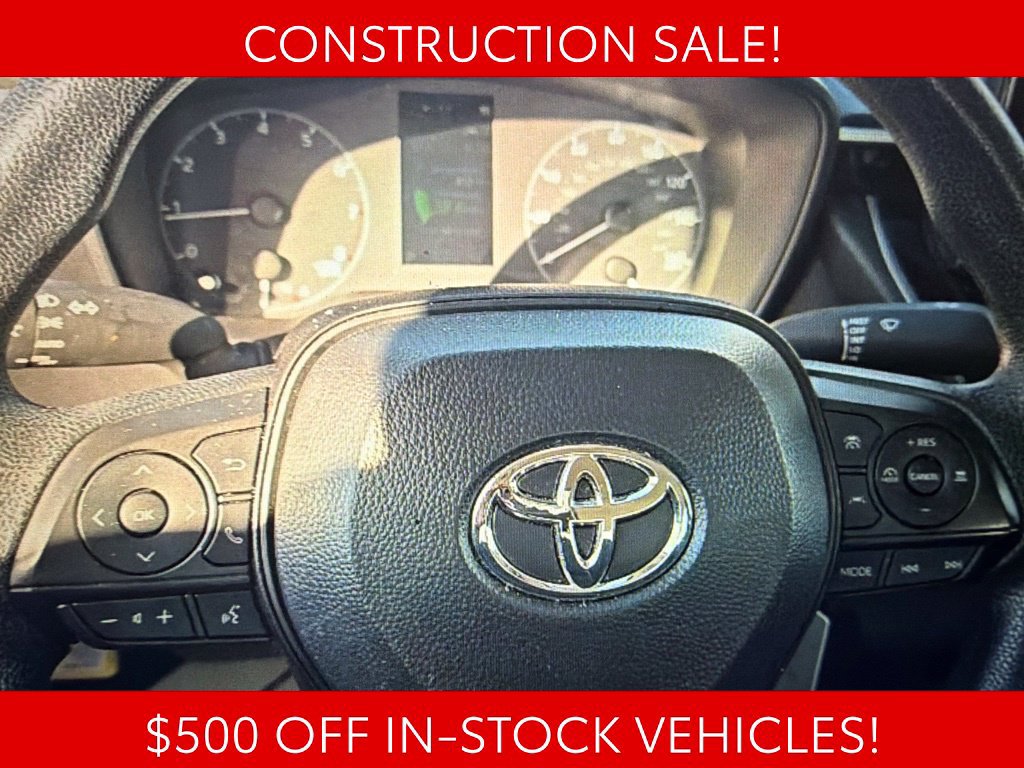 Used 2025 Toyota Corolla LE FWD image 9