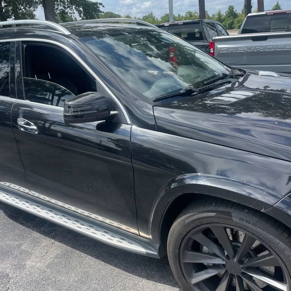 Used 2015 Mercedes-Benz GL 550 4MATIC image 12