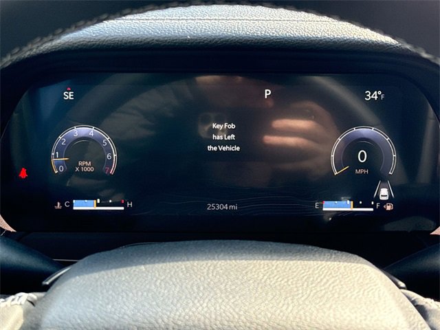 Used 2023 Jeep Grand Cherokee Limited w/ Luxury Tech Group II image 33