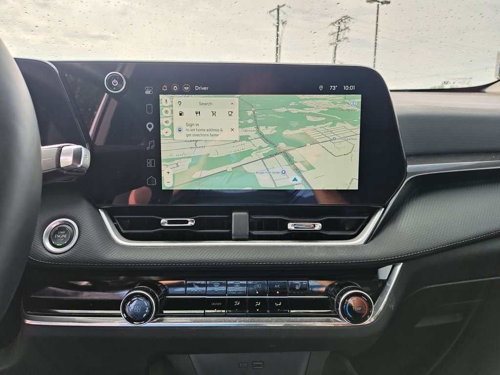 Used 2025 Chevrolet Equinox LT w/ Safety and Technology Package FWD image 21