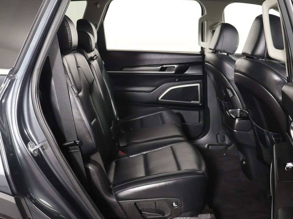 Used 2023 Kia Telluride LX AWD/4WD image 28