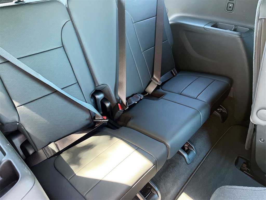 Used 2023 Chevrolet Traverse High Country image 29