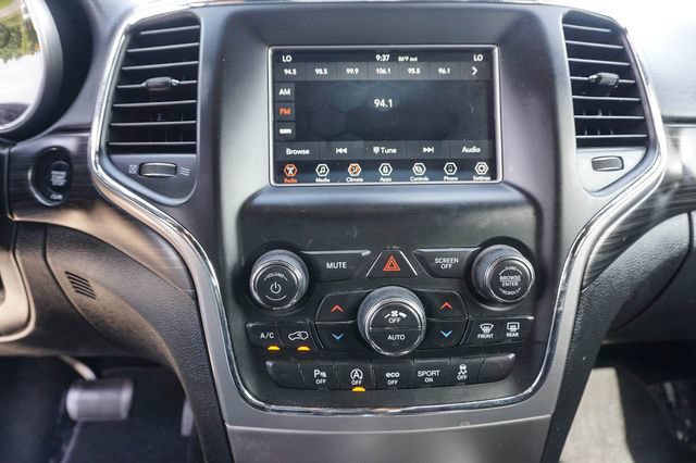 Used 2021 Jeep Grand Cherokee Laredo RWD image 15