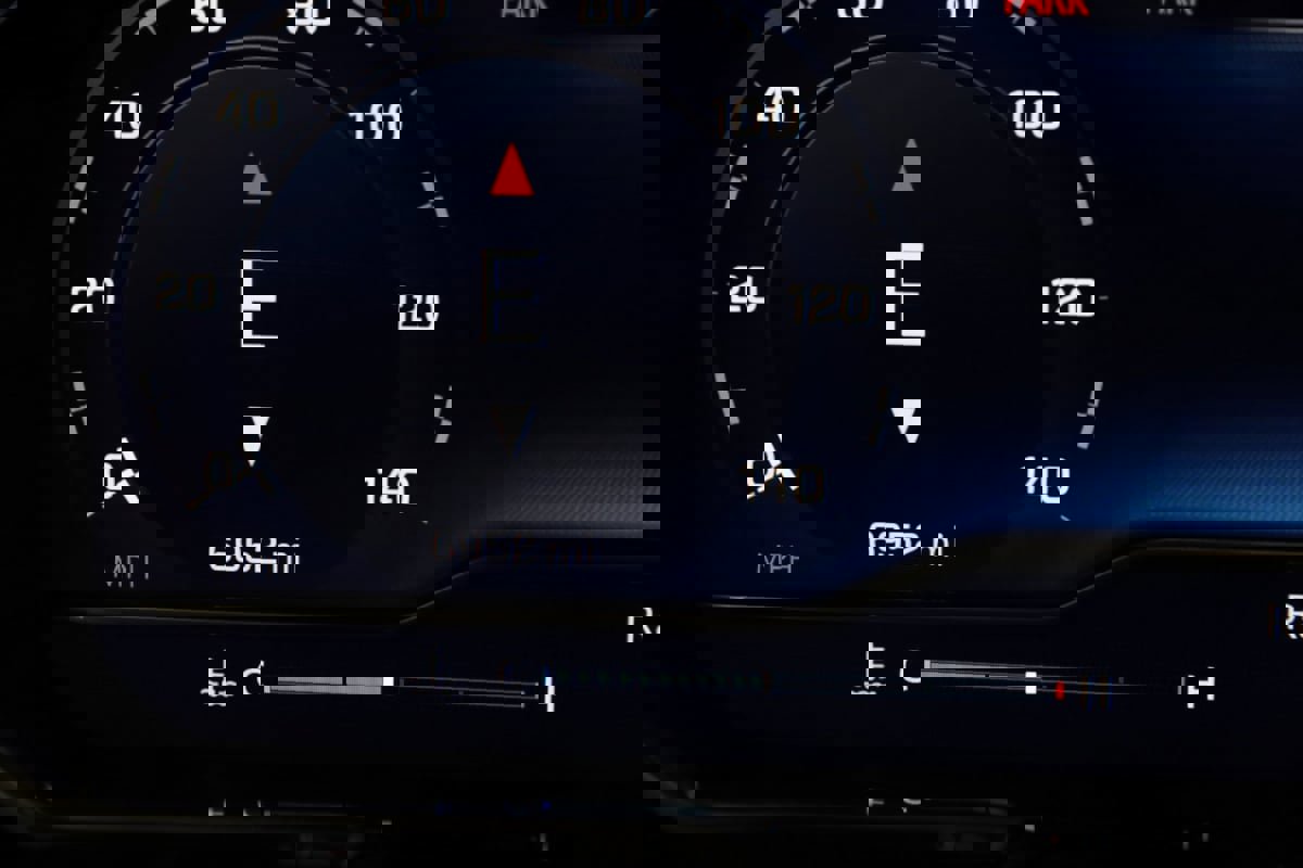 Used 2025 Chevrolet Silverado 2500 ZR2 image 38