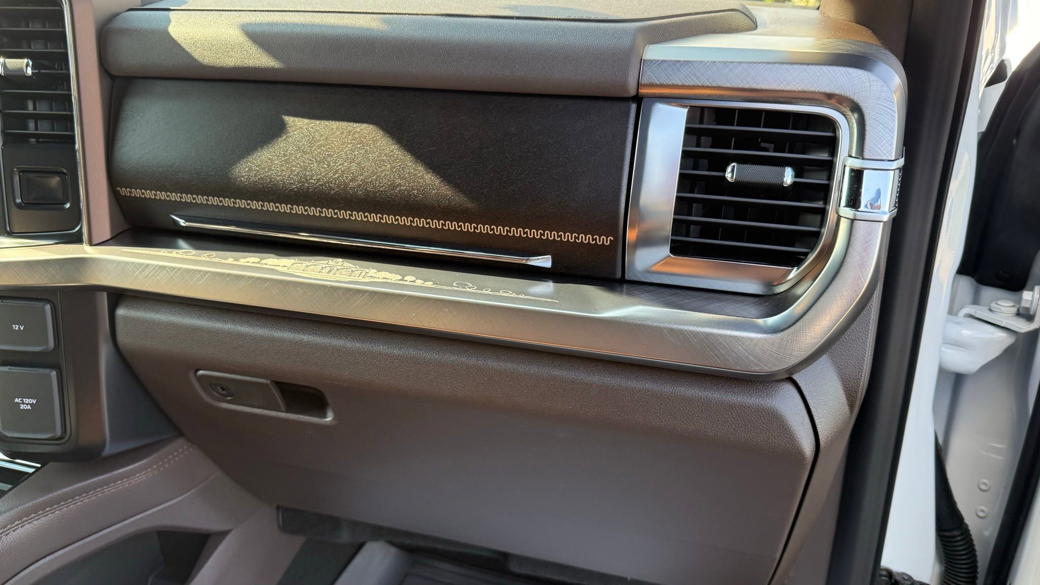 Used 2024 Ford F350 King Ranch w/ Chrome Package image 24