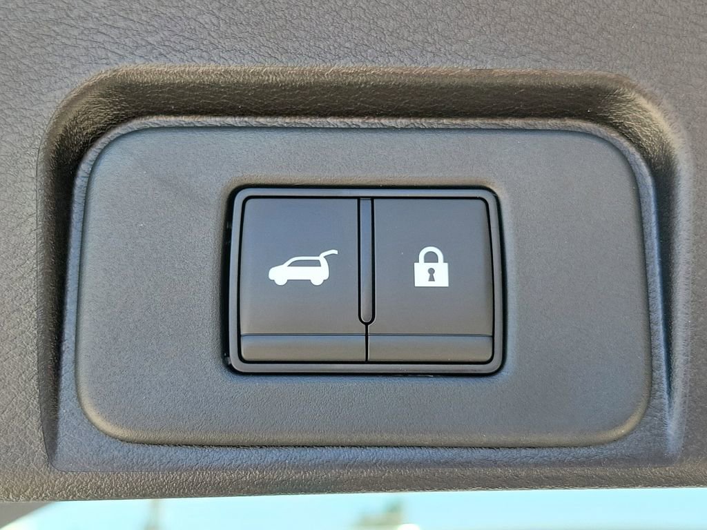 New 2026 Nissan Rogue SV image 12