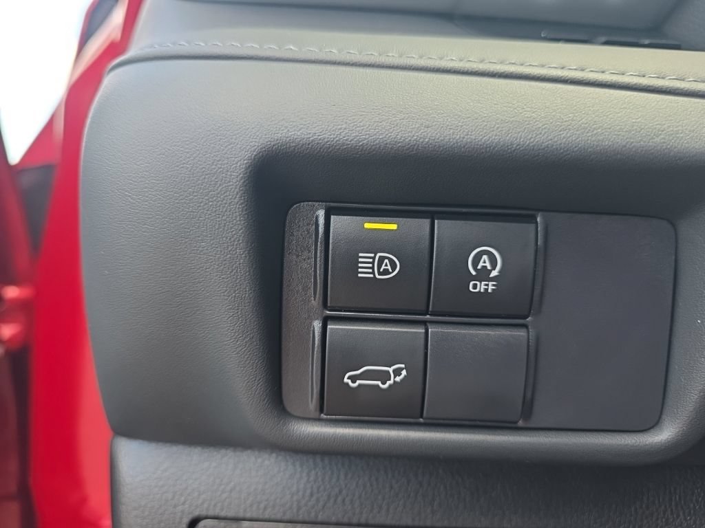 Certified 2025 Toyota Highlander XLE AWD/4WD image 17