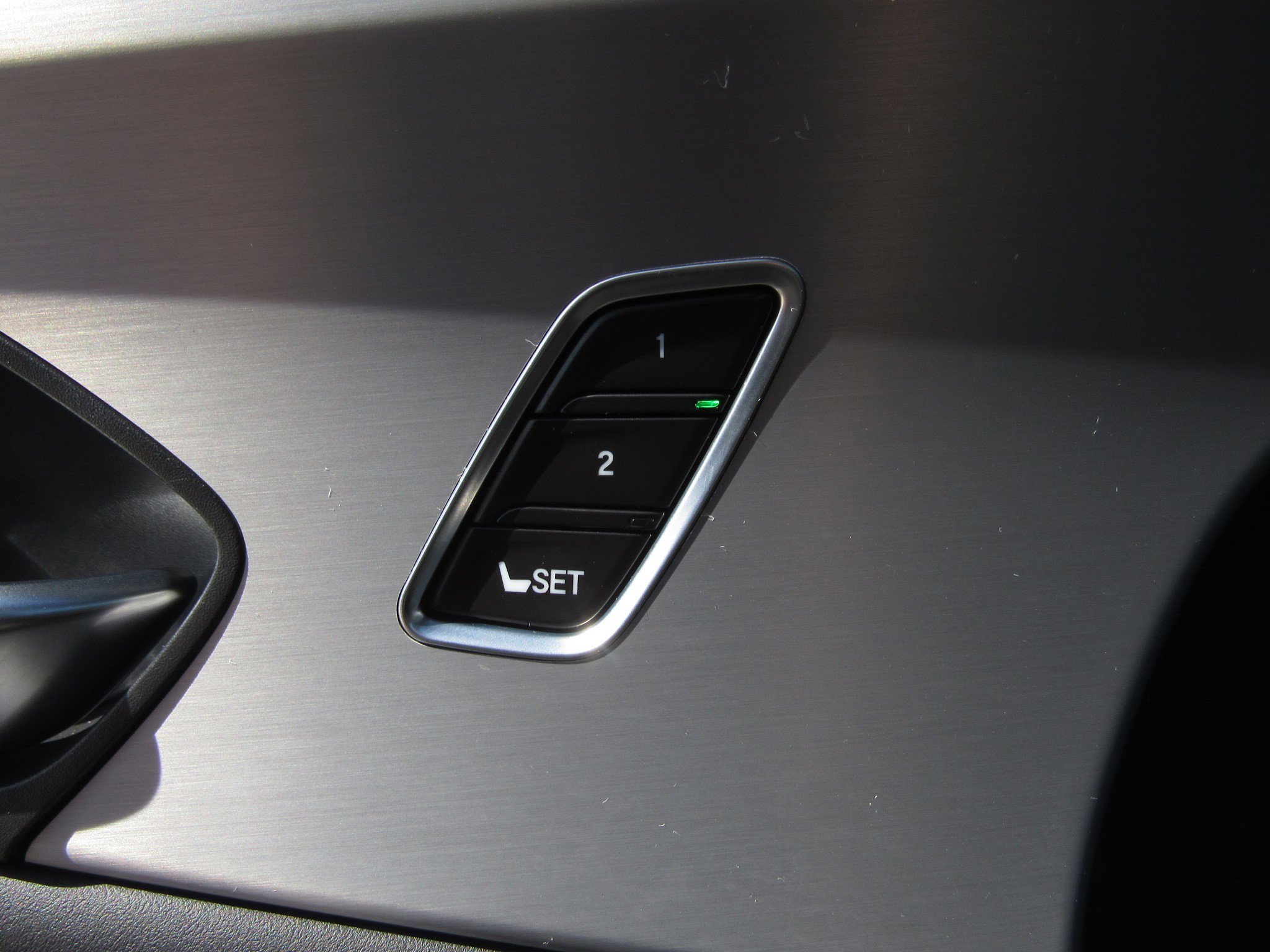 Certified 2025 Acura TLX w/ Technology Package image 23