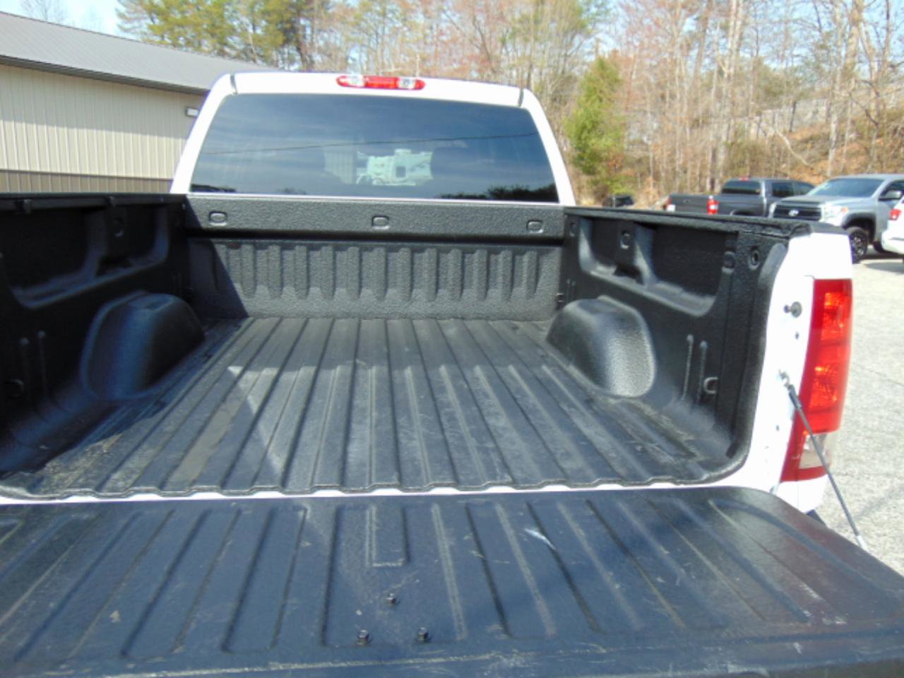 Used 2011 GMC Sierra 1500 SLE w/ Power Tech Package image 10