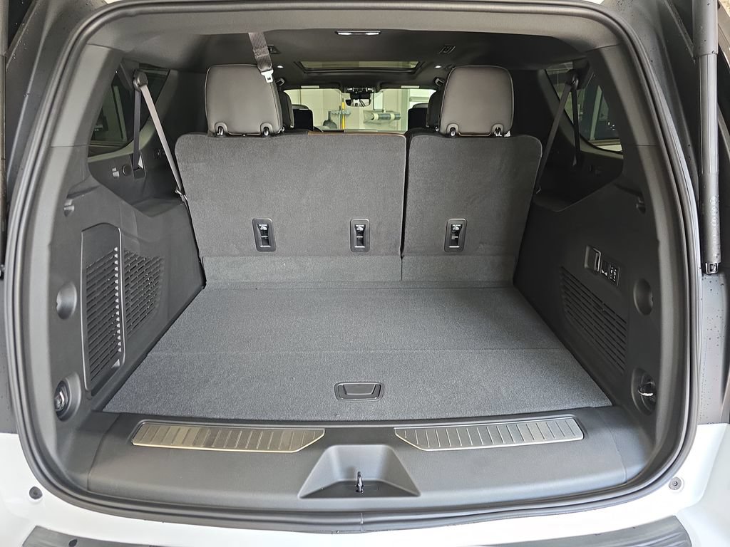 New 2026 GMC Yukon XL Denali Ultimate AWD/4WD image 13