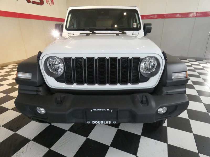 Used 2024 Jeep Wrangler Unlimited Sport image 2