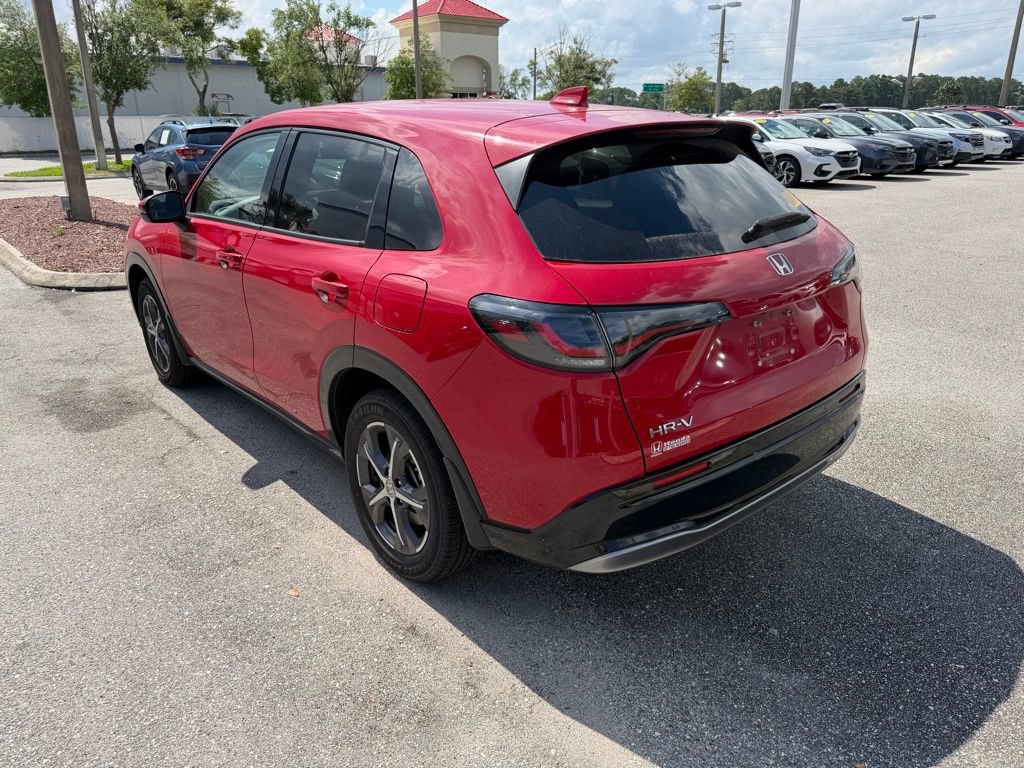 Used 2025 Honda HR-V EX-L image 8
