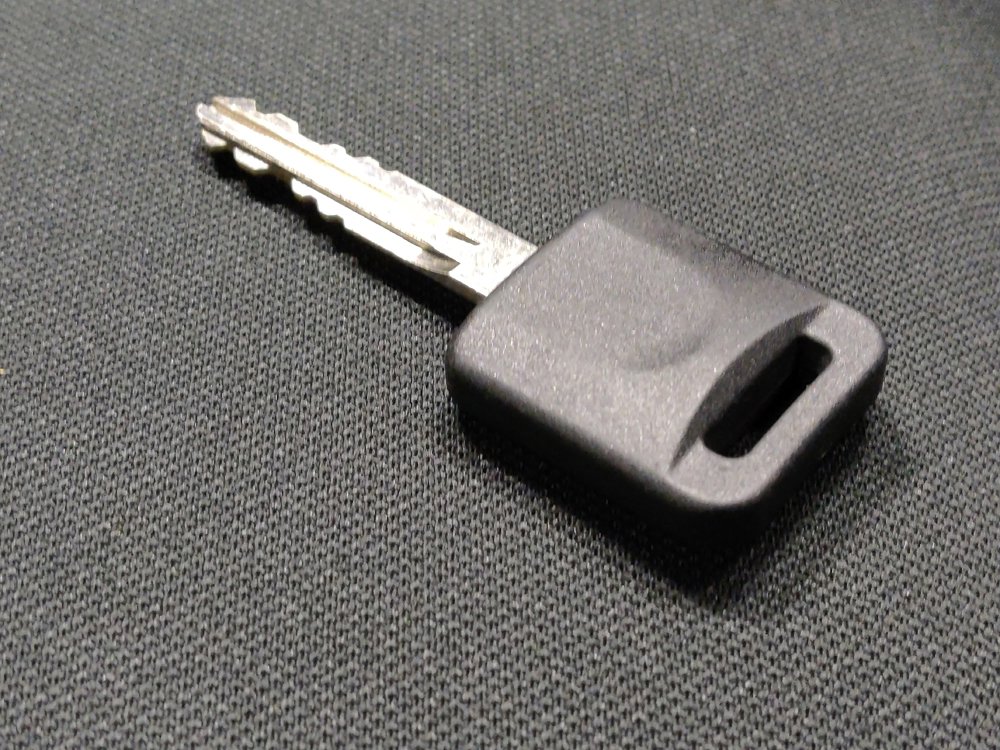 Used 2024 Nissan Versa S w/ Trunk Package image 32