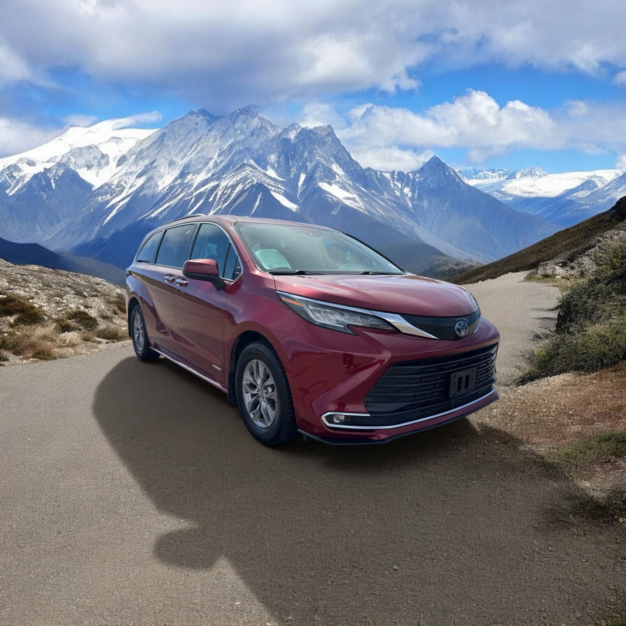 Used 2021 Toyota Sienna XLE w/ XLE Plus Package image 7