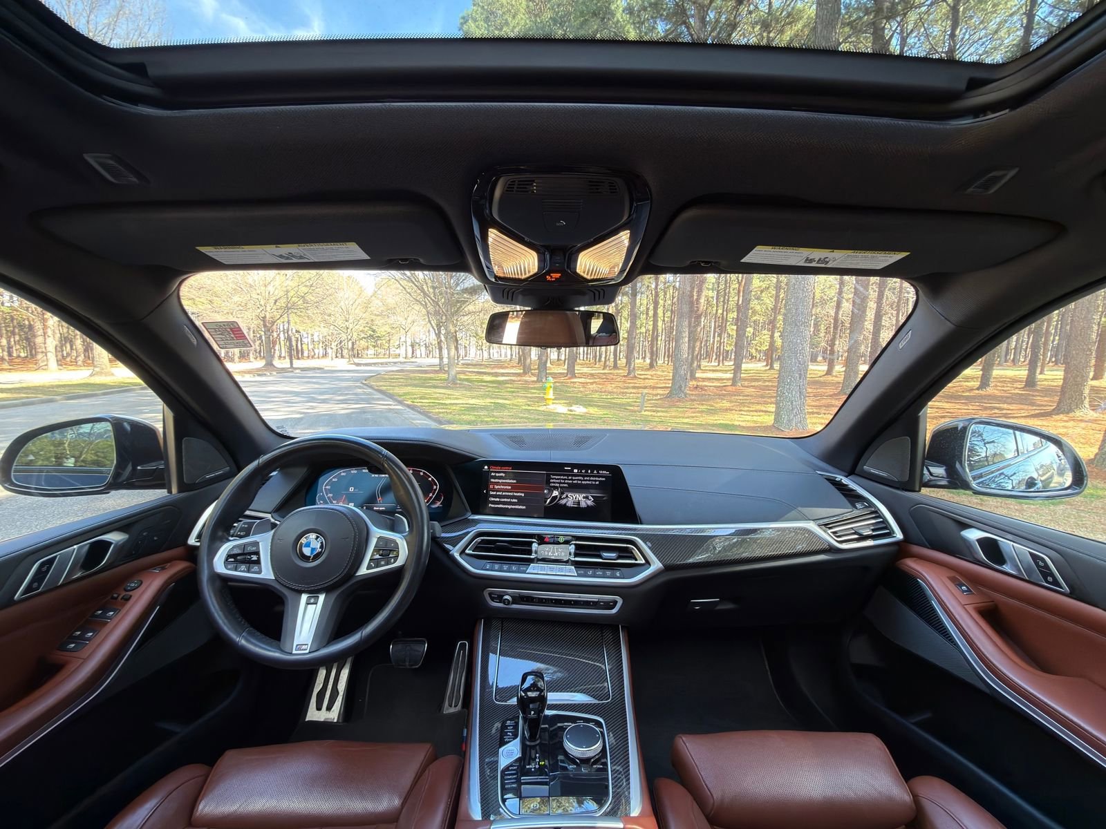 Used 2022 BMW X5 M50i image 2