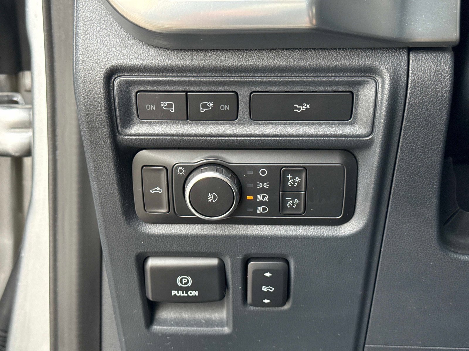 Used 2022 Ford F150 Lariat image 33