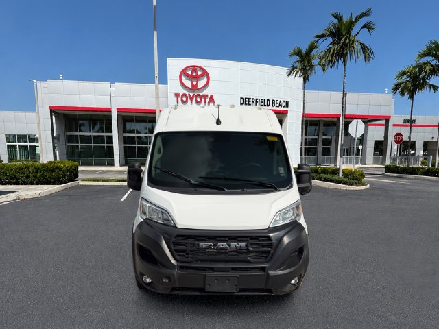 Used 2025 RAM ProMaster 2500 w/ Convenience Group FWD image 2