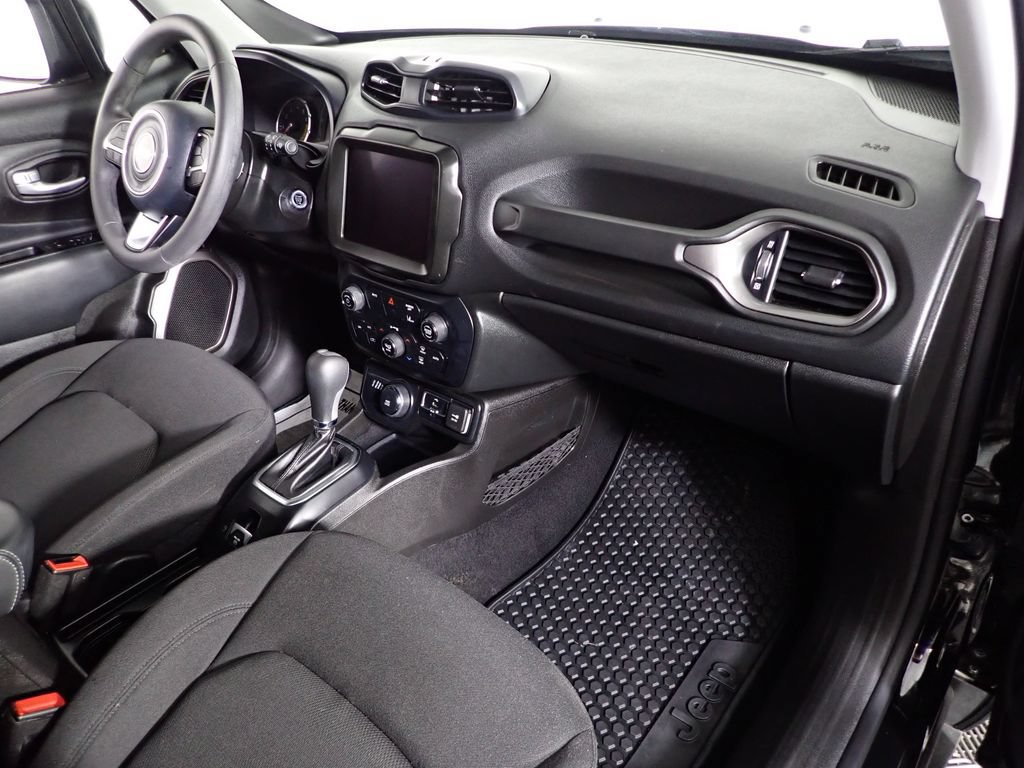 Used 2023 Jeep Renegade Latitude AWD/4WD image 37