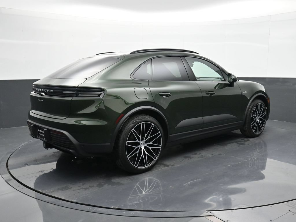Certified 2025 Porsche Macan Electric RWD image 24