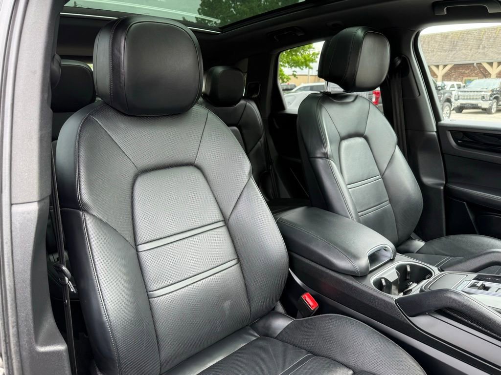 Used 2021 Porsche Cayenne image 28
