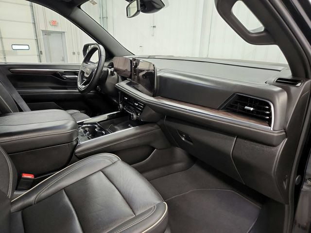 Used 2025 Chevrolet Tahoe Premier RWD image 37