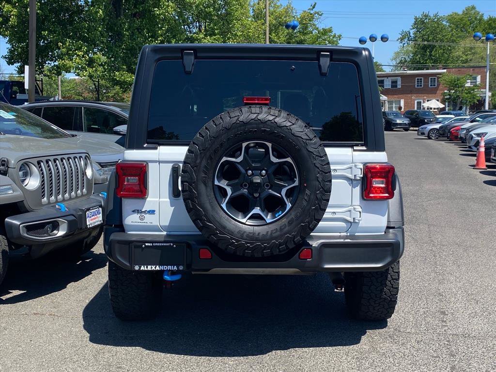 Used 2023 Jeep Wrangler Unlimited Rubicon 4xe w/ Cold Weather Group AWD/4WD image 4