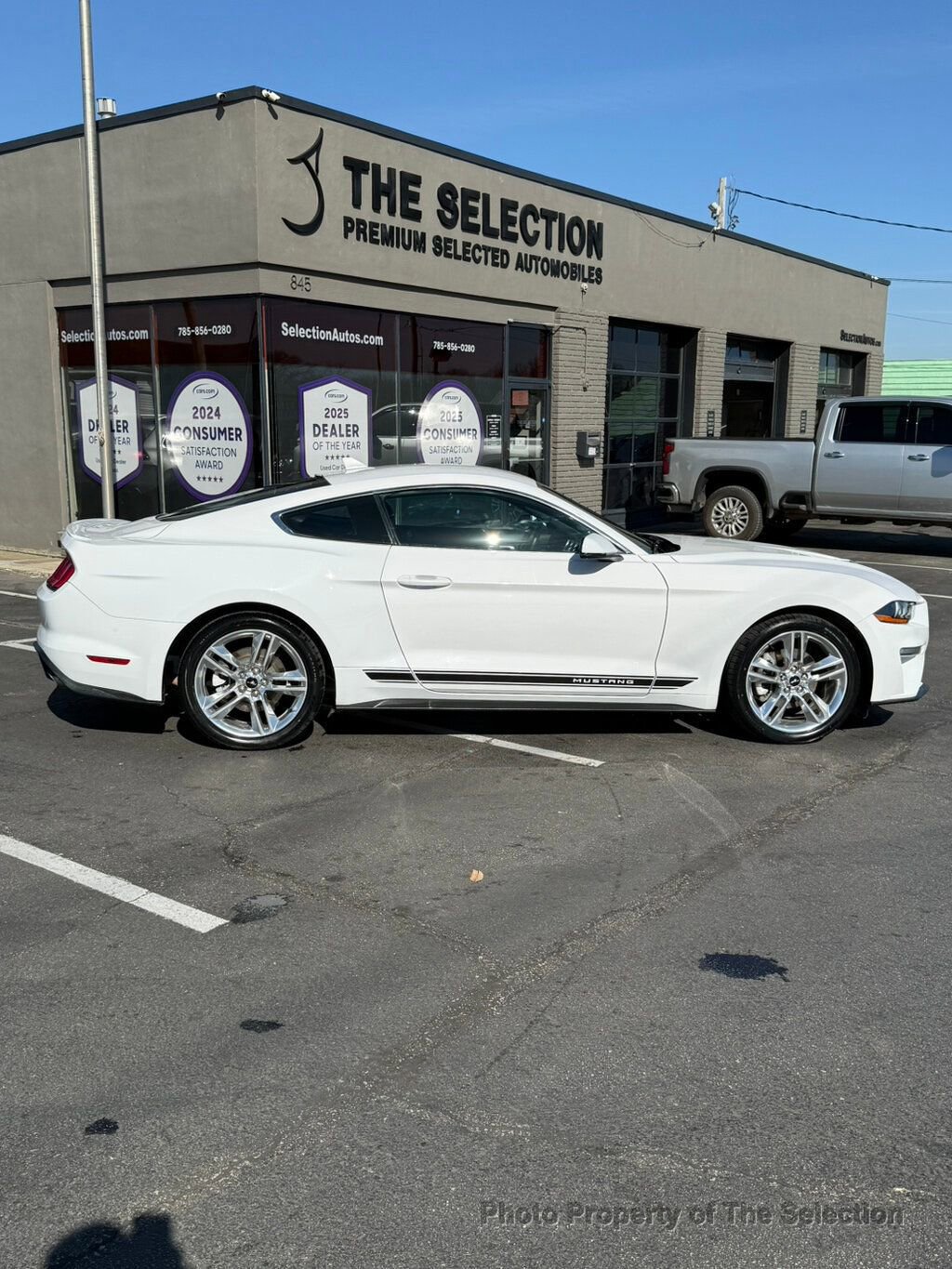 Used 2021 Ford Mustang Premium w/ Equipment Group 201A image 19