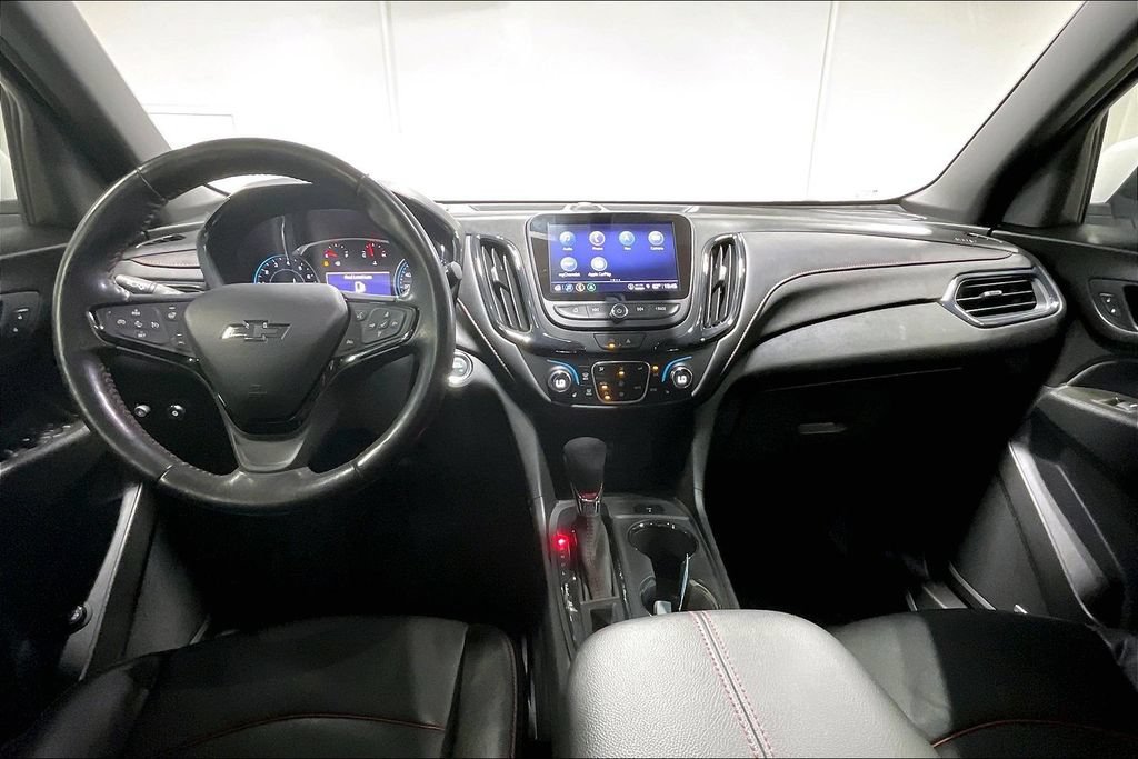 Used 2022 Chevrolet Equinox RS w/ RS Leather Package FWD image 18