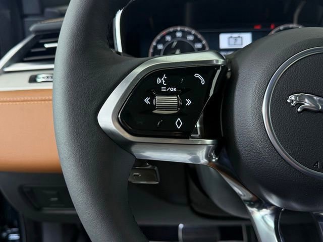 New 2024 Jaguar XF R-Dynamic SE image 36