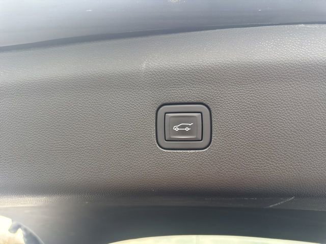 Used 2024 Buick Enclave Premium image 6