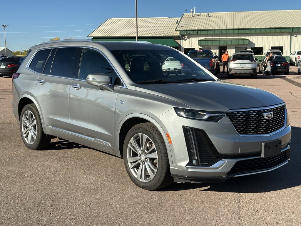 Used 2024 Cadillac XT6 Premium Luxury image 7