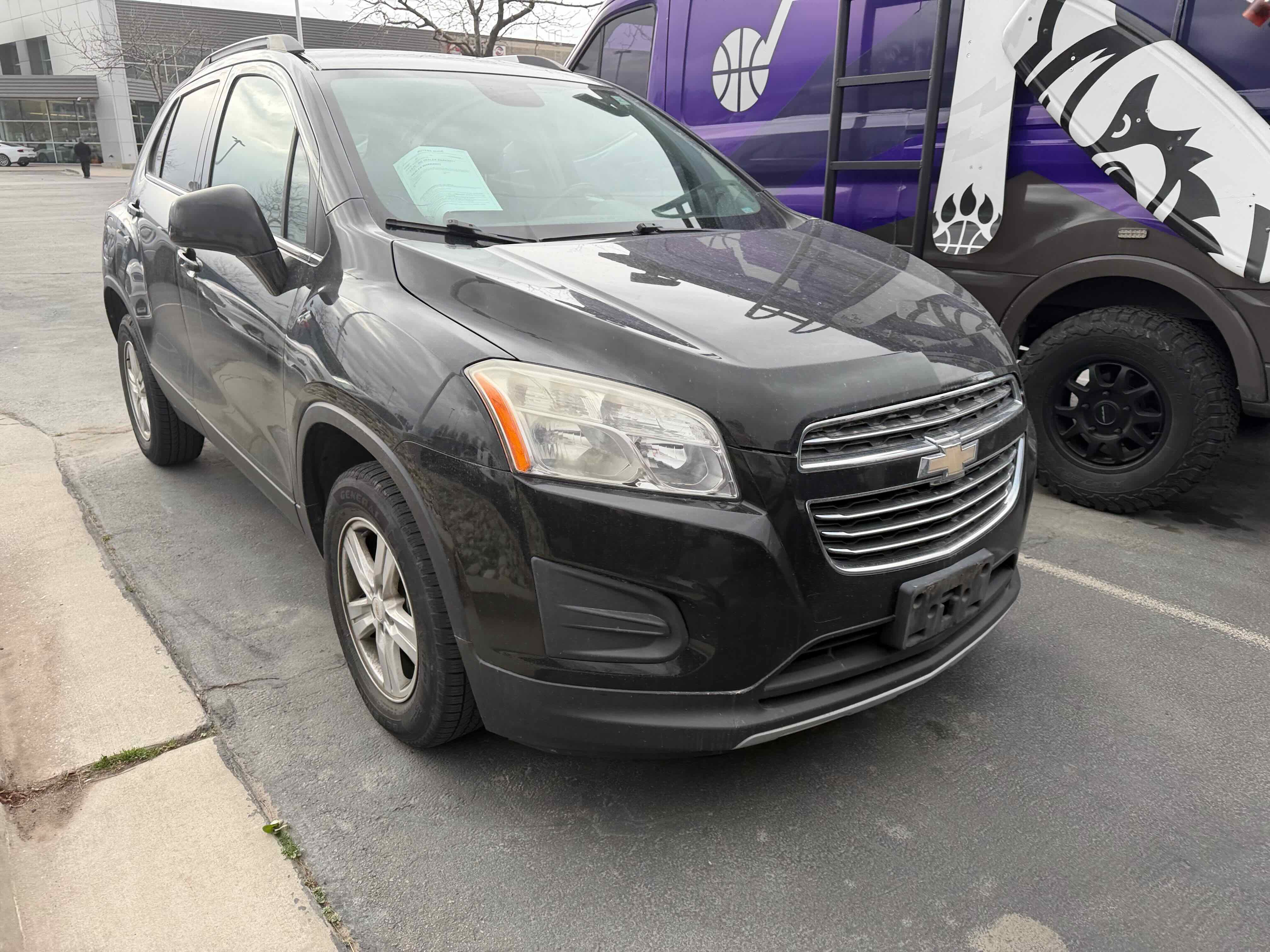 Used 2016 Chevrolet Trax LT w/ LT Convenience Package image 4