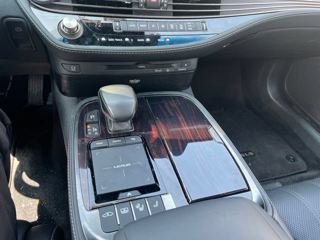 Used 2021 Lexus LS 500h AWD image 17