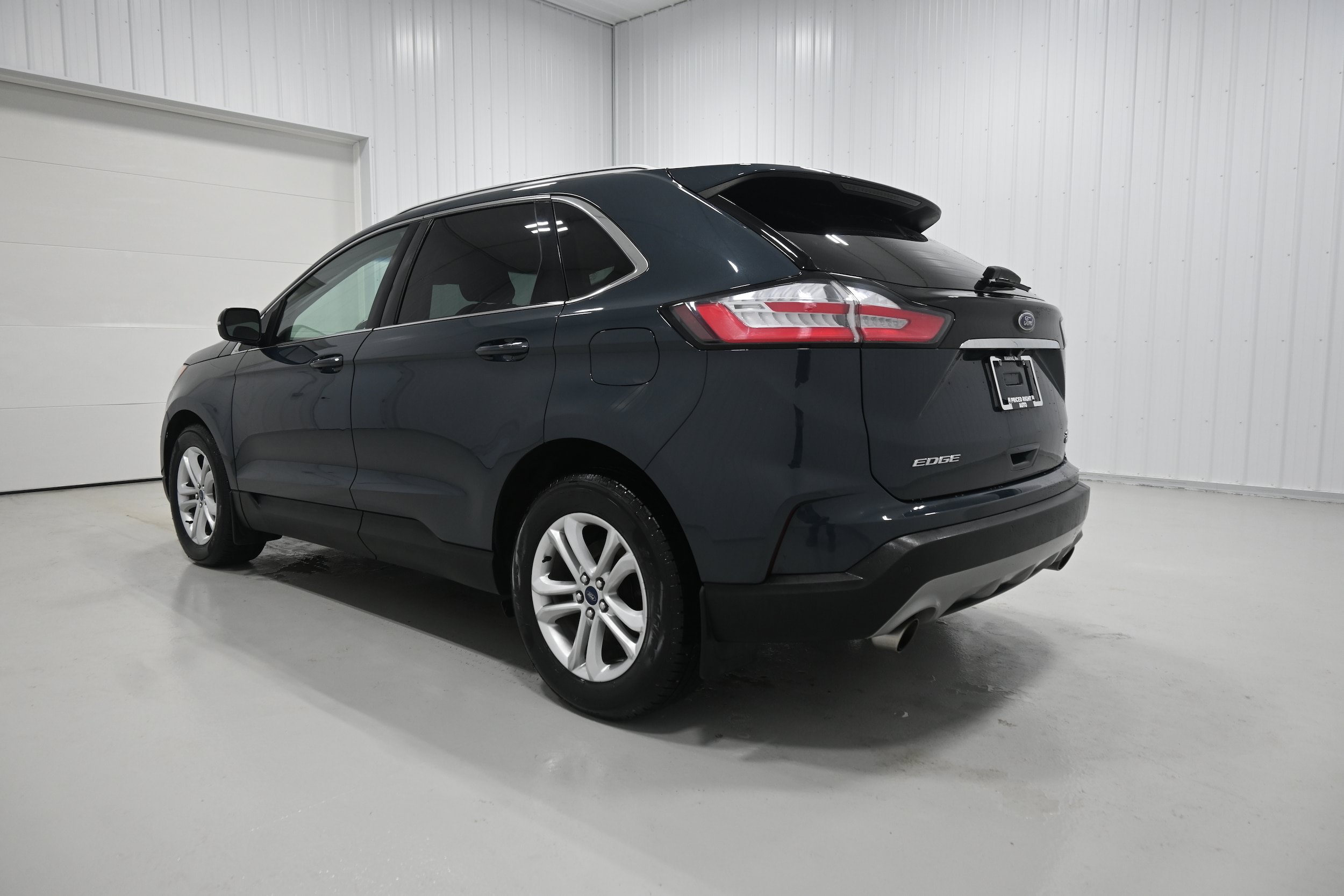 Used 2019 Ford Edge SEL AWD/4WD image 28