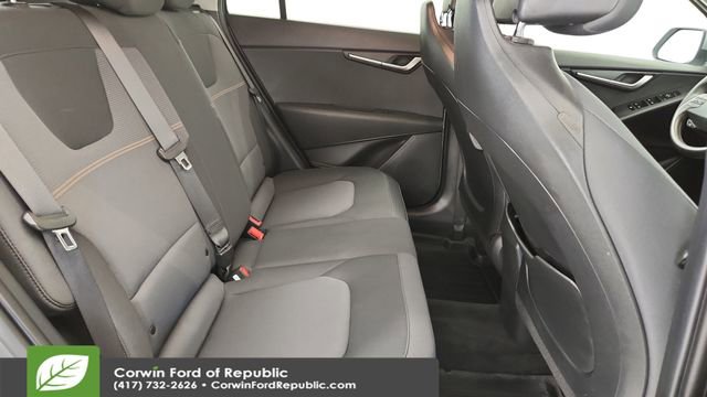Used 2024 Kia Niro LX image 24