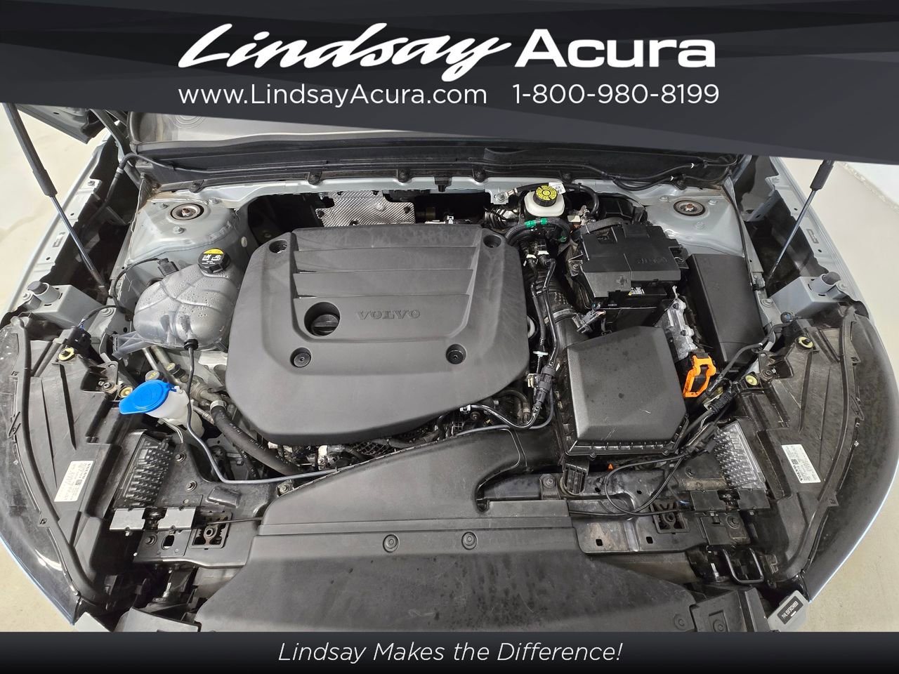 Used 2024 Volvo XC40 B5 Ultimate image 24