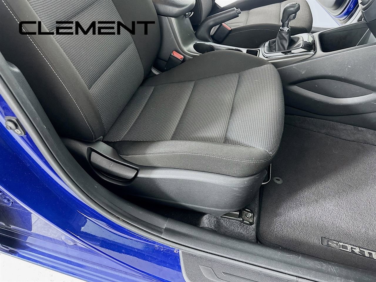 Used 2017 Kia Forte LX image 30