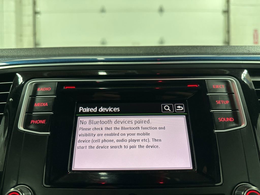 Used 2018 Volkswagen Beetle 2.0T S image 33